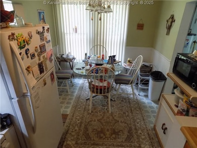 205 Luke St, Hugheston, WV 25110 - photo 7