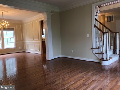 21372 Larue Ct, Ashburn, VA 20148 - photo 7