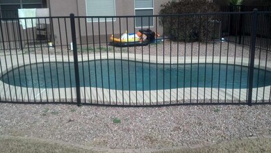 Lee Pool