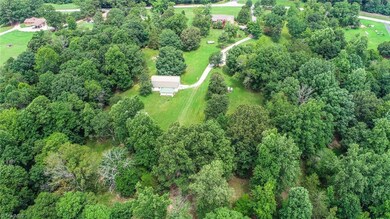 2401 Kivett Dr, Greensboro, NC 27406 - photo 6