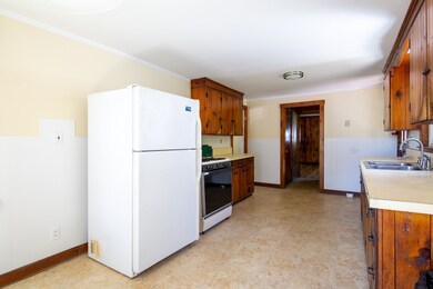 100 Maple St, Essex Junction, VT 05452 - photo 7