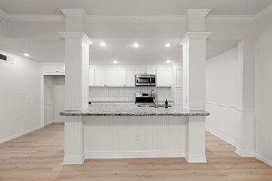 5711 Sugar Hill Dr unit 69, Houston, TX 77057 - photo 7