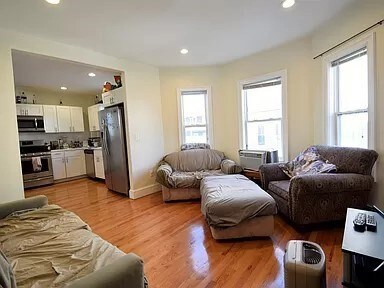 9 Winter Hill Rd unit 2, Medford, MA 02155 - photo 3