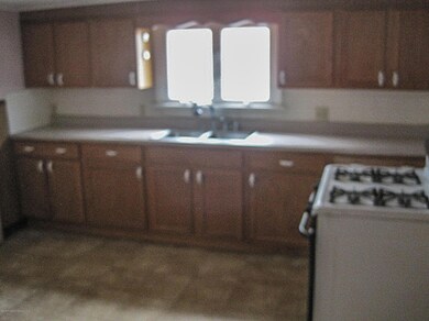 524 Maple St, Scranton, PA 18505 - photo 7