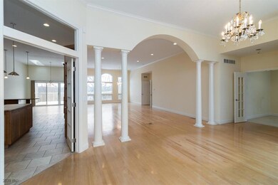 2829 SW 30th St, Des Moines, IA 50321 - photo 3