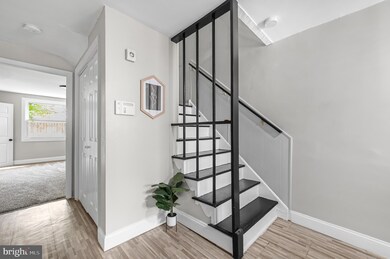 219 Londonderry Ln, Darby, PA 19023 - photo 2