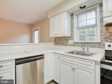 218 Heaton Ct, Purcellville, VA 20132 - photo 4