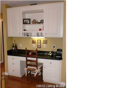 Great kitchen desk/hutch area