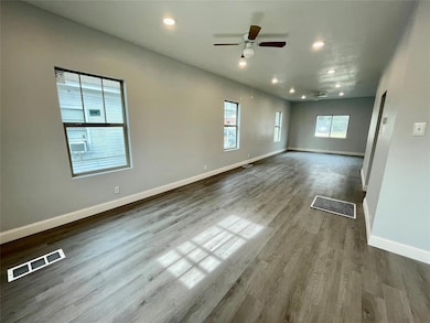 110 W Murray St, Denison, TX 75021 - photo 5