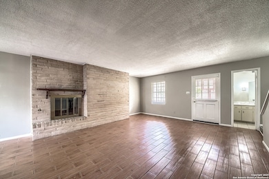 8715 Starcrest Dr unit 48, San Antonio, TX 78217 - photo 3