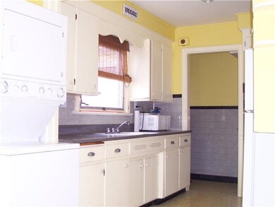 Kitchen. Stove, refrigerator and disposal included