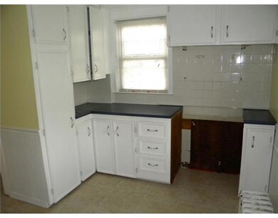 108 Osceola Ave, Warwick, RI 02888 - photo 2