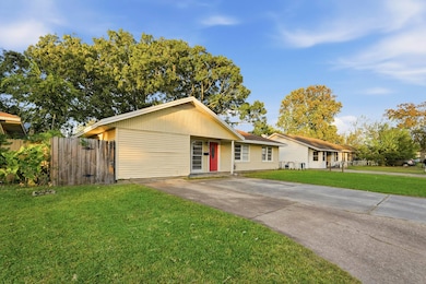 2918 Tarpey Ave, Texas City, TX 77590 - photo 3