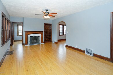 2433 E Main St-103