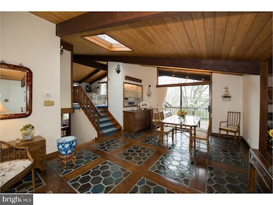 8 Andorra Hill Rd, Lafayette Hill, PA 19444 - photo 4