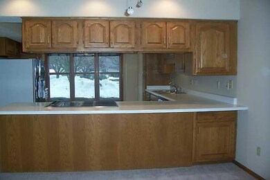 Kitchen. Kitchen Breakfast Bar