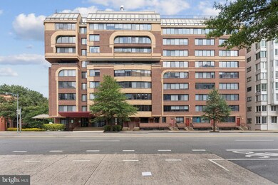 Park Princess/Logan Park unit 411, Washington, DC 20005 - photo 2