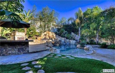 Walk in entry to the pool