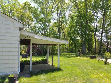 338 Fairview Ave, Coventry, RI 02816 - photo 5