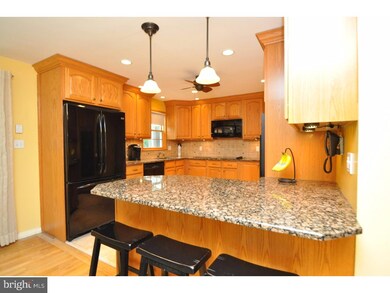 814 S Hays St, Allentown, PA 18103 - photo 6