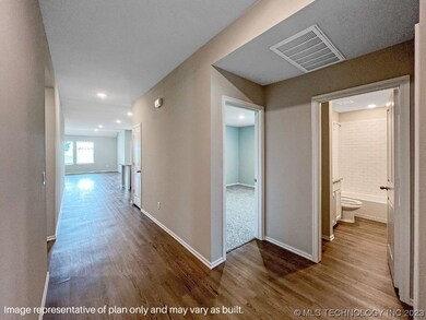 1825 W Vandalia St, Broken Arrow, OK 74012 - photo 7