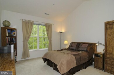 9689 Devedente Dr, Owings Mills, MD 21117 - photo 4