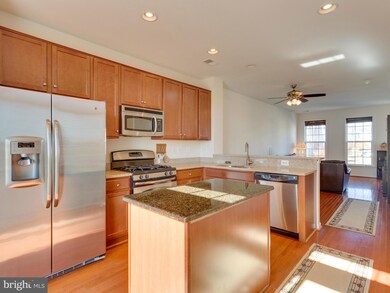15683 John Diskin Cir unit 129, Woodbridge, VA 22191 - photo 5