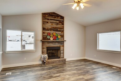 13694 Karen St, Williston, ND 58801 - photo 2