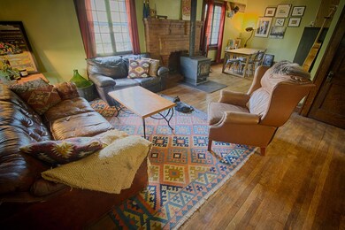 LivingRoom3