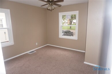 3655 Roanoke Rd, Toledo, OH 43613 - photo 4