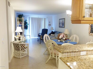 Dinning & Living - 1510 Ocean Shore #401