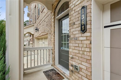 1368 Live Oak Ln, Brookhaven, GA 30319 - photo 2