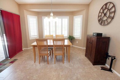 KITCHEN EATING AREA