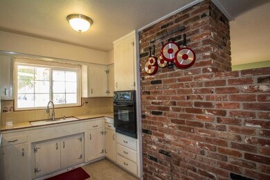 1286 Oakdale Ln, Redding, CA 96002 - photo 3