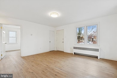 878 Warren St, Pottstown, PA 19464 - photo 6