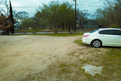 2416 E Crosstimbers St, Houston, TX 77093 - photo 6