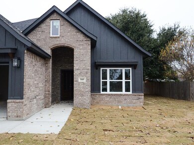 505 Alta Vista St, Joshua, TX 76058 - photo 2