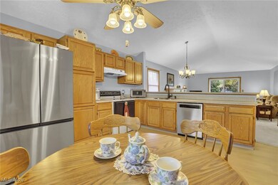 6321 W 130th St, Parma Heights, OH 44130 - photo 6