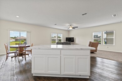 2587 Beachview Dr, Jacksonville, FL 32218 - photo 4