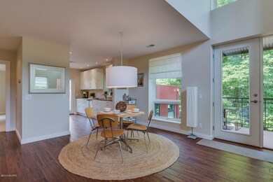 13595 Red Arrow Hwy unit 5, Sawyer, MI 49125 - photo 6