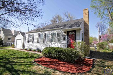 3834 SW Munson Ave, Topeka, KS 66604 - photo 2