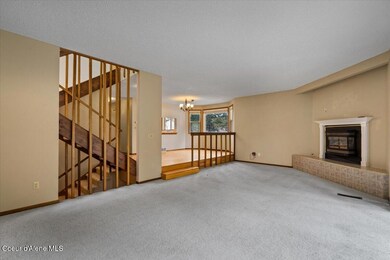 06-Living Room