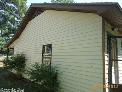 703 N 10th St, Gurdon, AR 71743 - photo 5