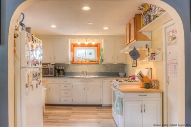 129 Minnewaska Trail, Kerhonkson, NY 12446 - photo 3