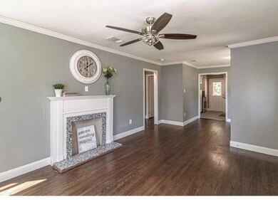 232 E Evans Ave, Bonham, TX 75418 - photo 5