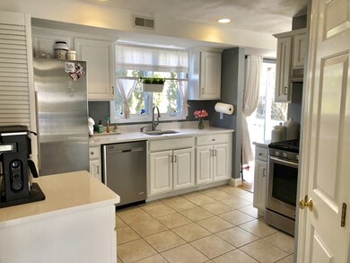 36 Greystone St, Quincy, MA 02169 - photo 3