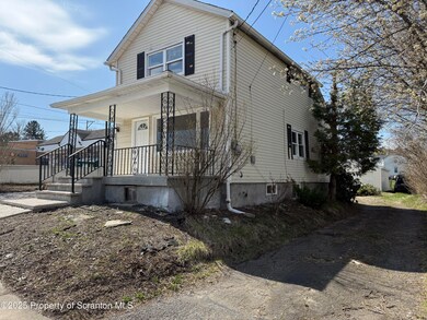 662 Sanderson St unit L 17, Throop, PA 18512 - photo 2