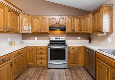 4513 Palm Ave, Des Moines, IA 50310 - photo 6