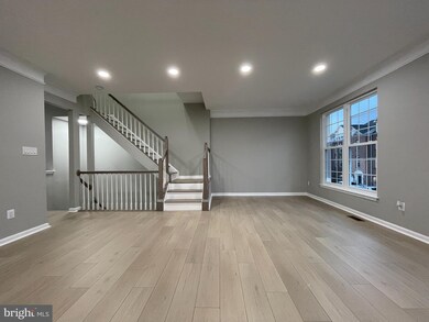 13024 Park Crescent Cir, Herndon, VA 20171 - photo 5