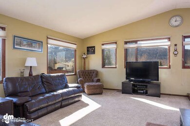 9718 Saint Lawrence Circle-small-028-23-